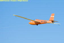glider under tow